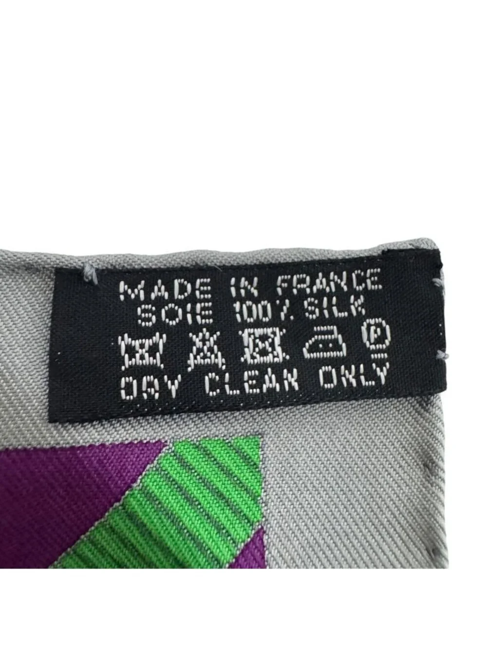 Hermes Carre 90 Balade en Berline Roulis on a Carriage Scarf